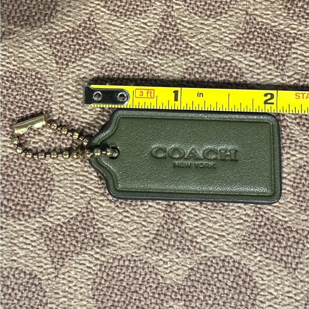 Coach Olive hangtag